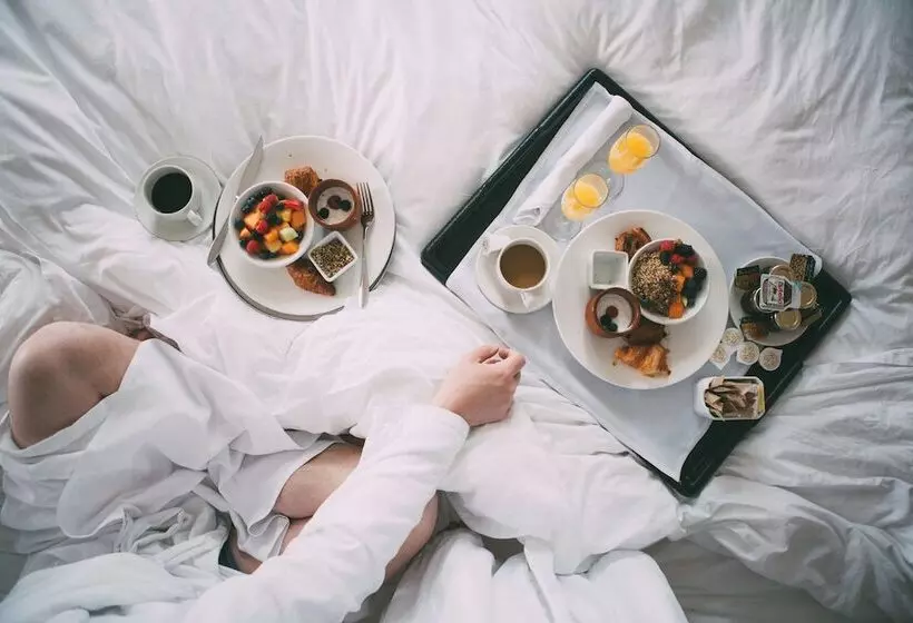 Fotos del hotel Le Crystal Montreal:  5