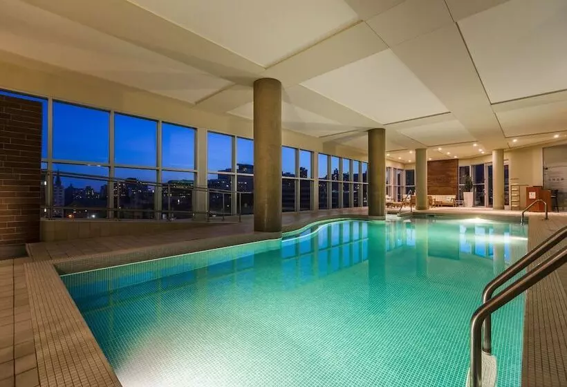 Fotos del hotel Le Crystal Montreal:  2