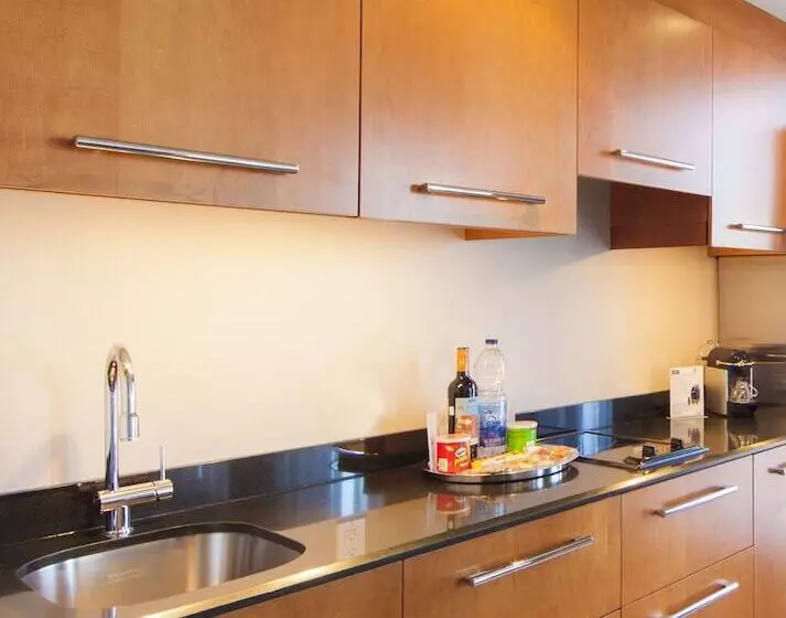 Fotos del hotel Le Crystal Montreal:  6