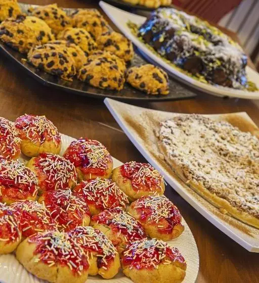 Fotos del hotel Acra   Special Category:  4