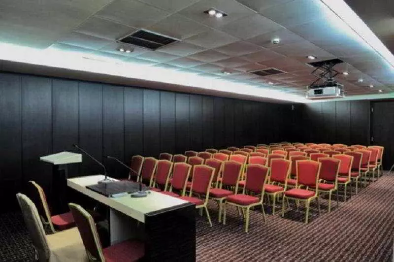 Fotos del hotel Cubix:  8