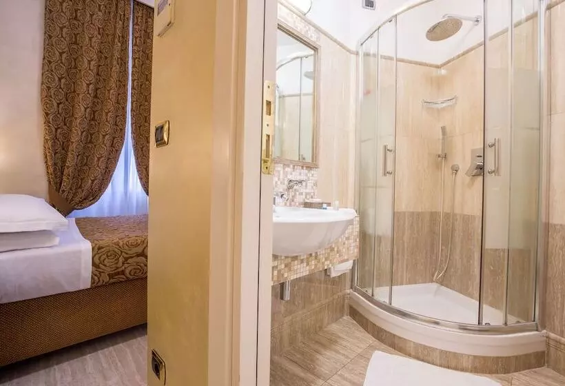 Fotos del hotel Fellini:  12