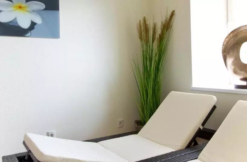 Fotos del hotel Seeböckenhotel Zum Weißen Hirschen:  16