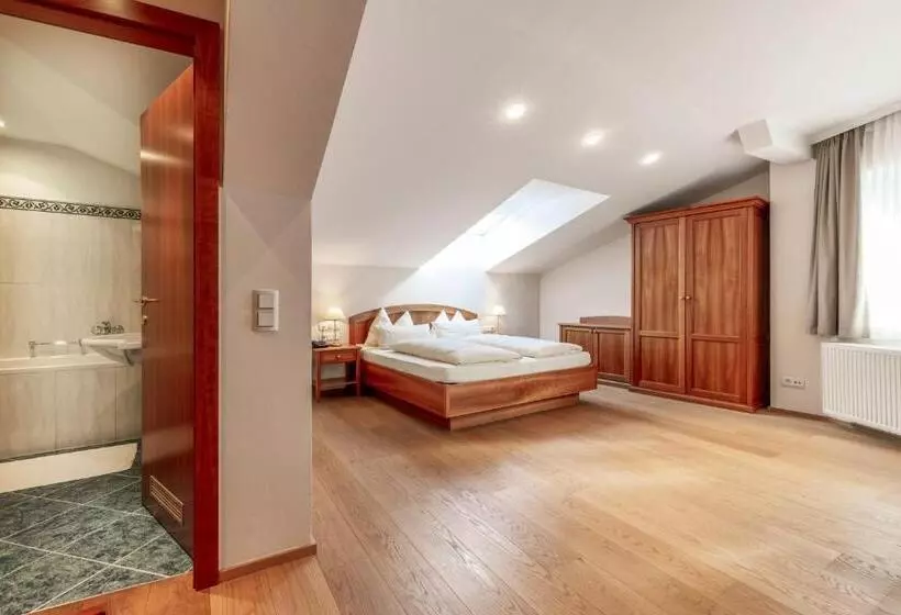 Fotos del hotel Seeböckenhotel Zum Weißen Hirschen:  7