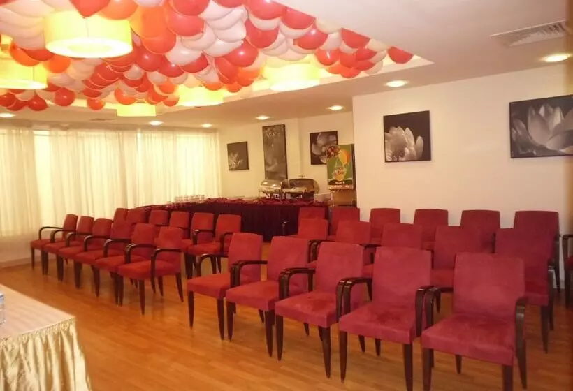 Fotos del hotel Fortune Classic  Apartment, Dubai Airport ,near Dafza Metro Station:  14