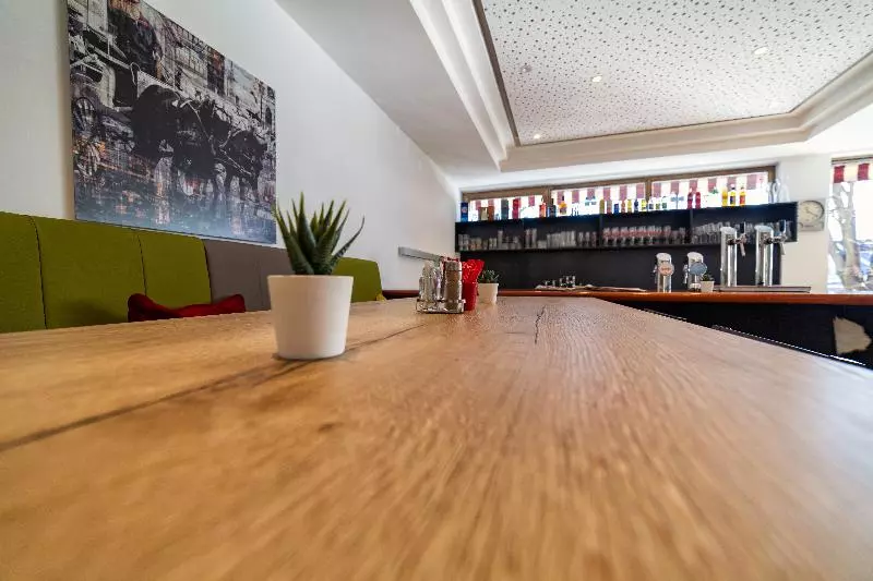 Fotos del hotel Arion Airport:  6