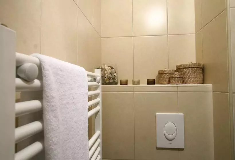 Fotos del hotel Central Hotel 21 And Apartments:  17