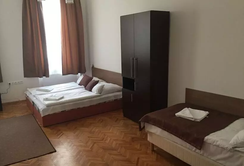 Fotos del hotel Central Hotel 21 And Apartments:  20