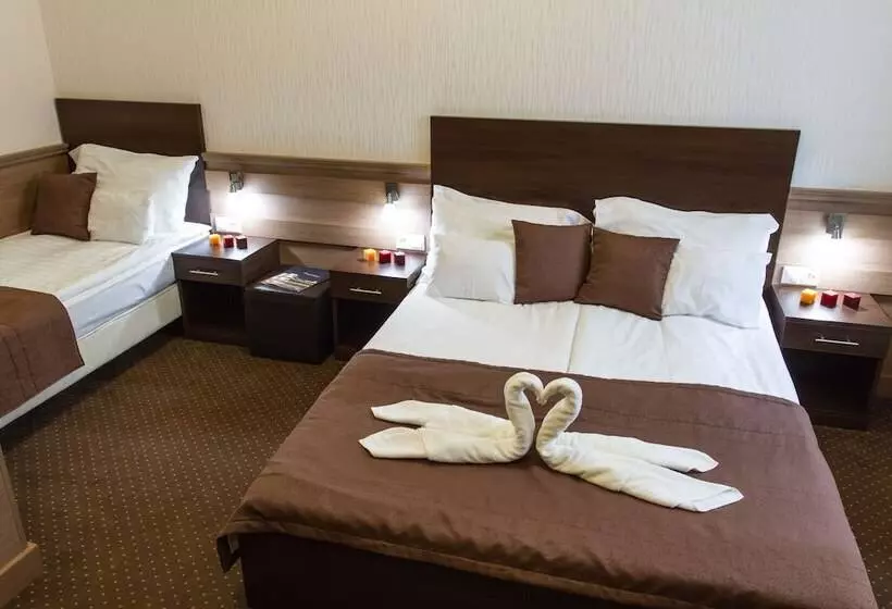 Fotos del hotel Central Hotel 21 And Apartments:  5