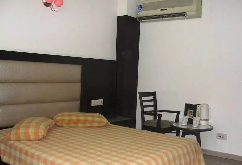 Fotos del hotel Chanchal Continental:  11