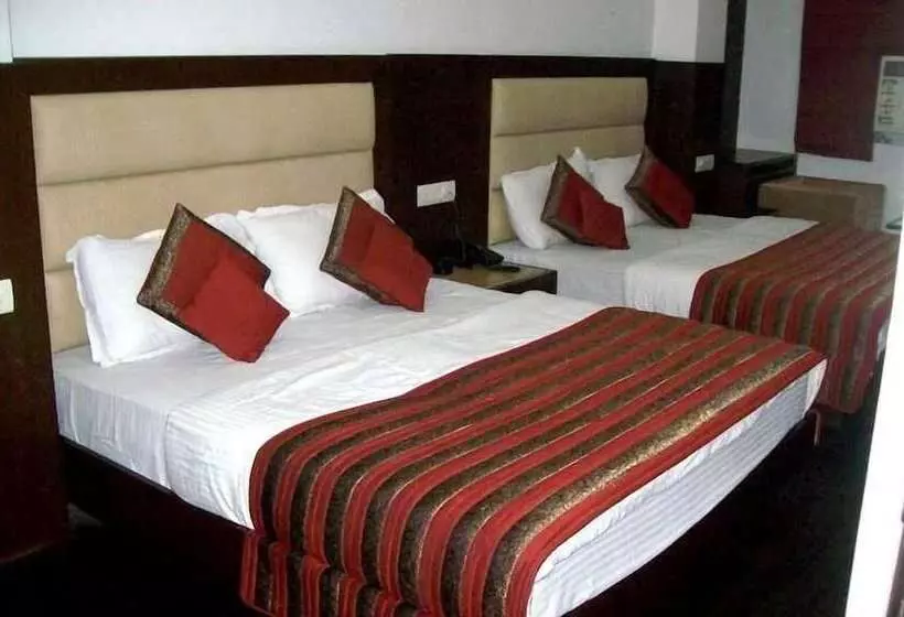 Fotos del hotel Chanchal Continental:  10