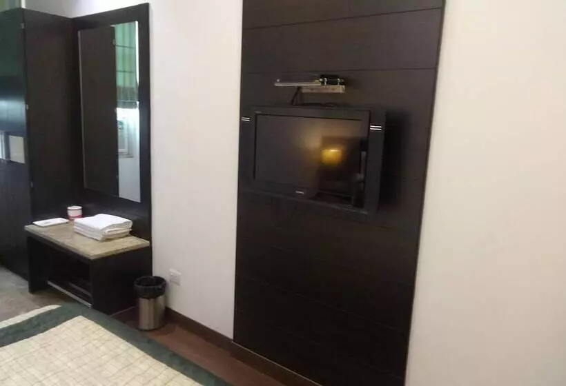 Fotos del hotel Chanchal Continental:  14