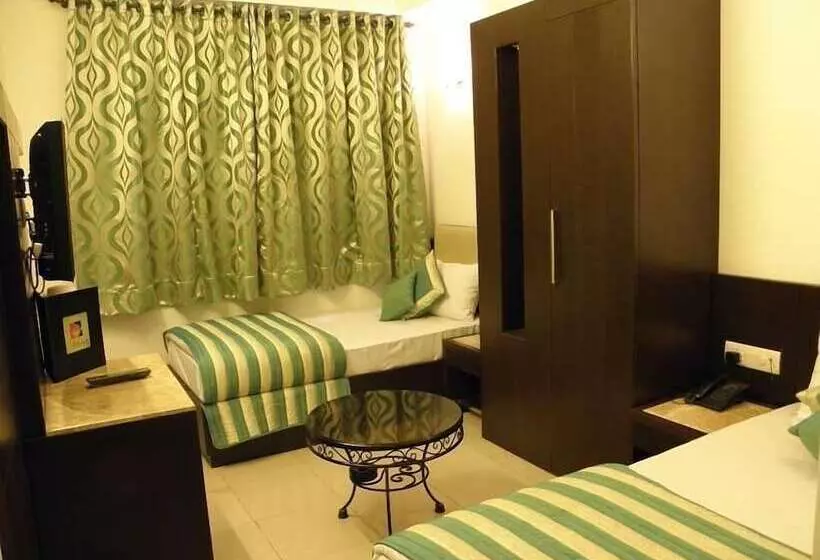 Fotos del hotel Chanchal Continental:  12