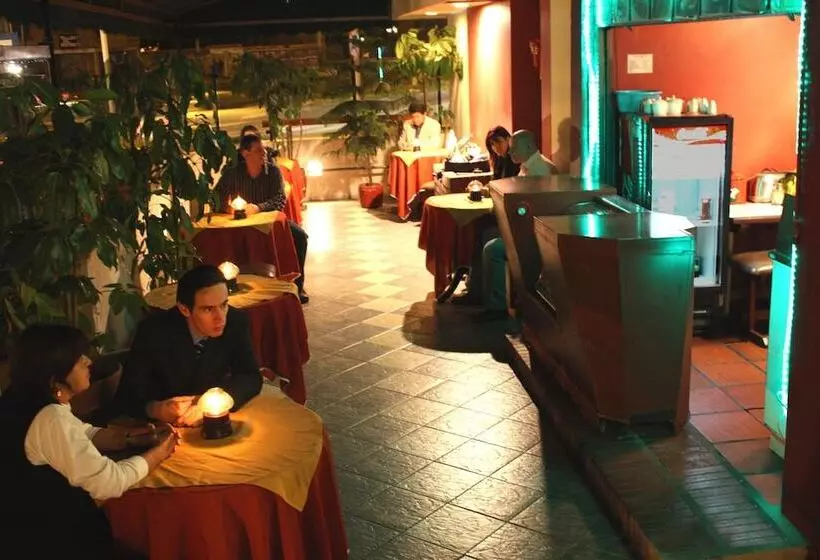 Fotos del hotel Charlies Place:  5