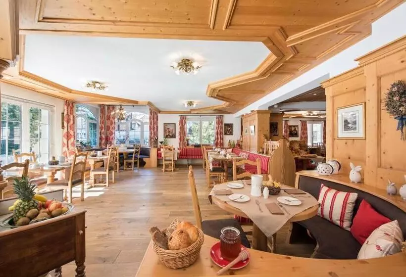 Fotos del hotel Chesa Valese:  5