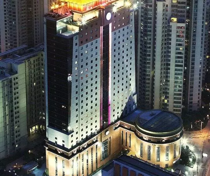 Courtyard By Marriott Shanghai Xujiahui