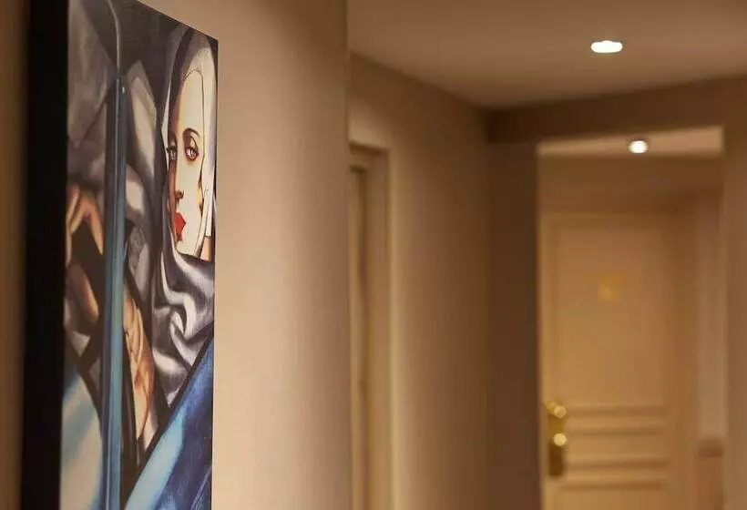 Hôtel Raspail Montparnasse