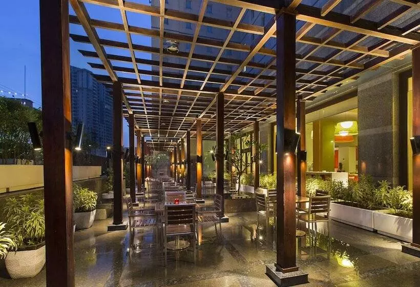 Fotos del hotel Ibis Gurgaon Golf Course Road  An Accor Brand:  7