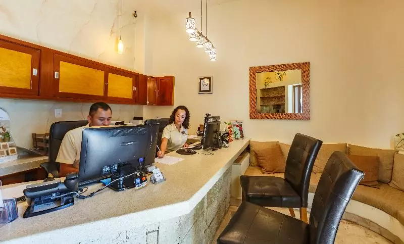 Fotos del hotel Maya Villa Condo  And Beachclub:  11