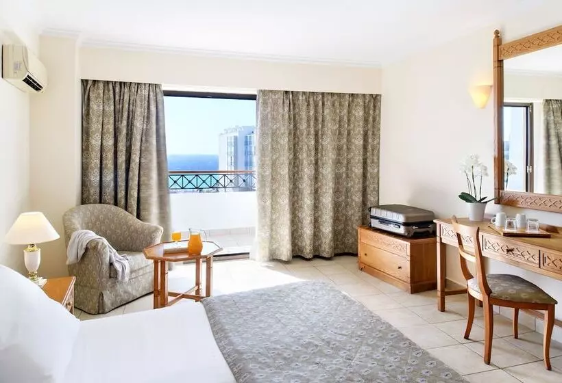 Fotos del hotel Mitsis Petit Palais Beach:  23