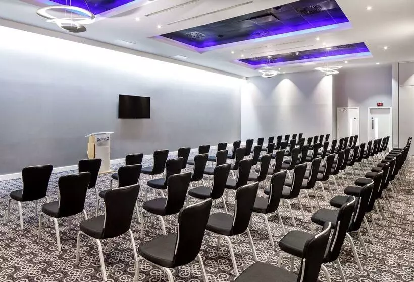 Fotos del hotel Radisson Blu Hotel, Cardiff:  5