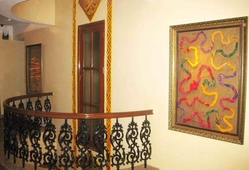 Fotos del hotel Swati Deluxe:  14