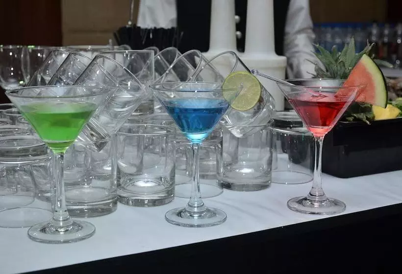 Fotos del hotel The Acura Bmk:  17