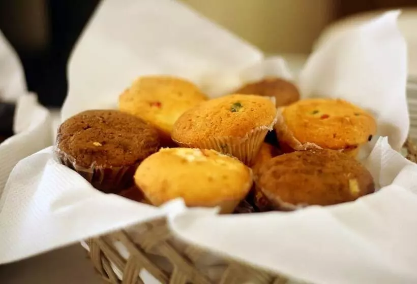 Fotos del hotel The Acura Bmk:  12