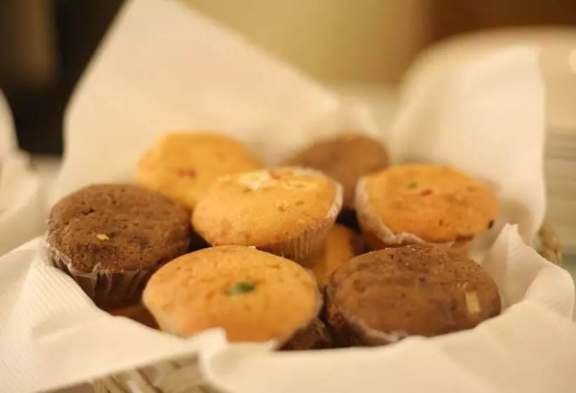 Fotos del hotel The Acura Bmk:  16