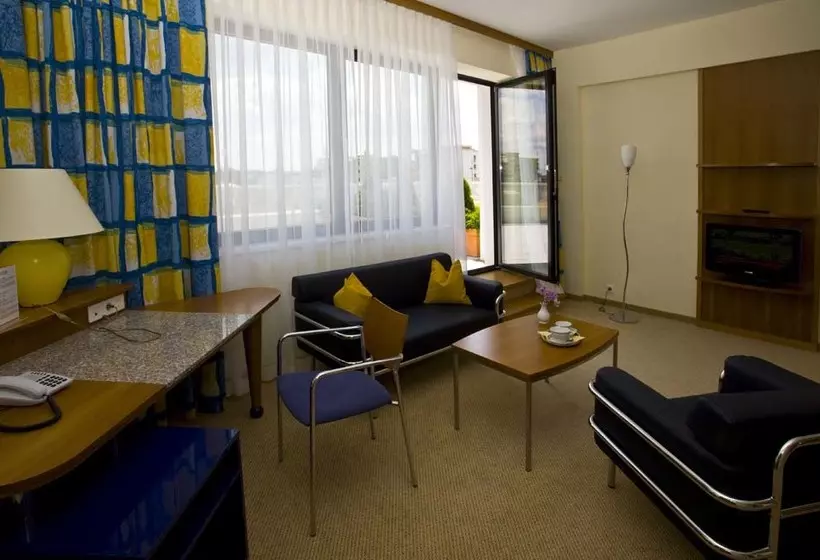 Fotos del hotel Starlight Suites Hotel:  5