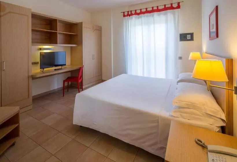 Fotos del hotel Best Western  I Triangoli:  6