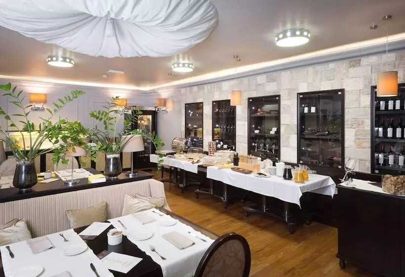 Fotos del hotel Bastion Heritage Hotel - Relais & Châteaux:  10