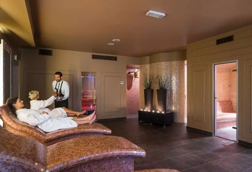 Fotos del hotel Bastion Heritage Hotel - Relais & Châteaux:  9