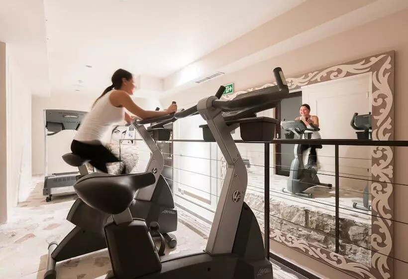 Fotos del hotel Bastion Heritage Hotel - Relais & Châteaux:  3