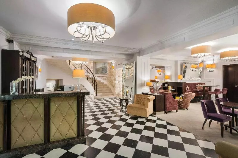 Fotos del hotel Bastion Heritage Hotel - Relais & Châteaux:  2