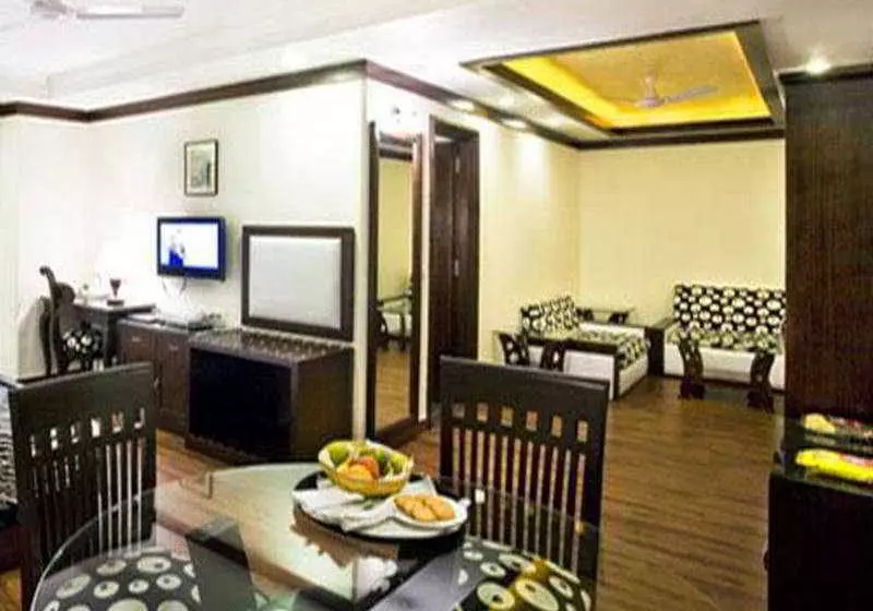 Fotos del hotel Parkland Kalkaji:  2