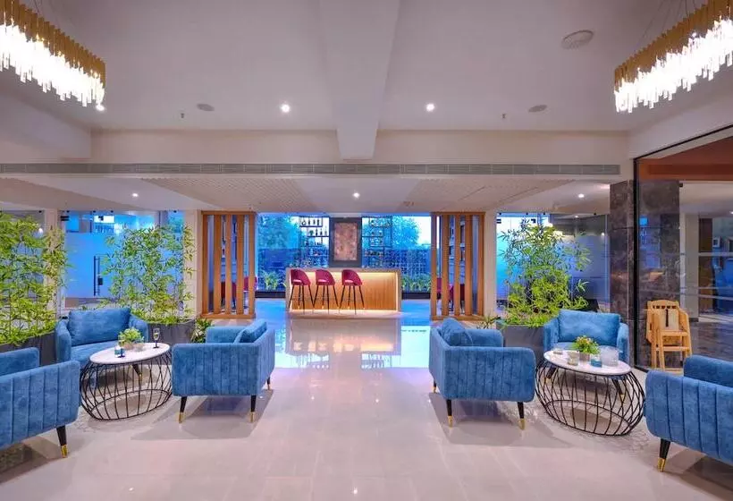 Fotos del hotel Royale Residency:  6