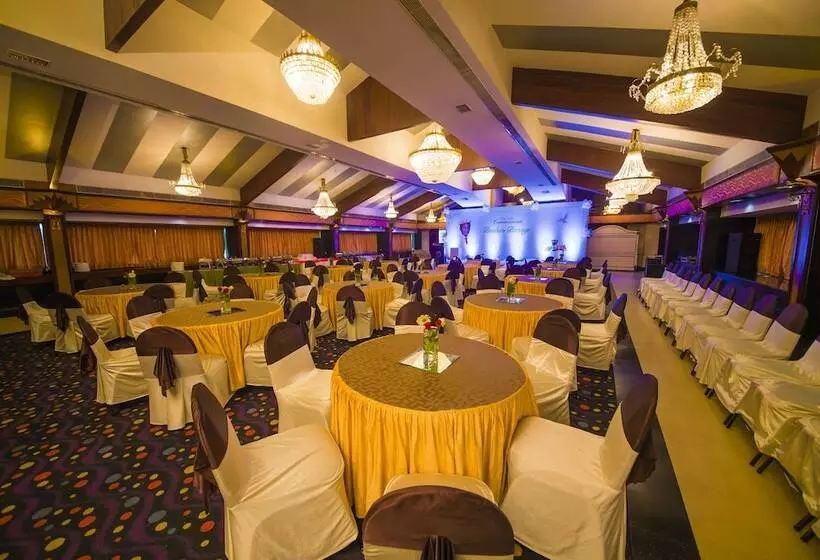 Fotos del hotel The Renai Cochin:  21