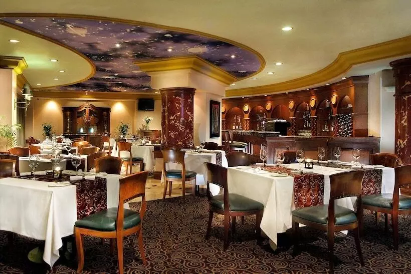 Fotos del hotel Aryaduta Suite Semanggi:  3