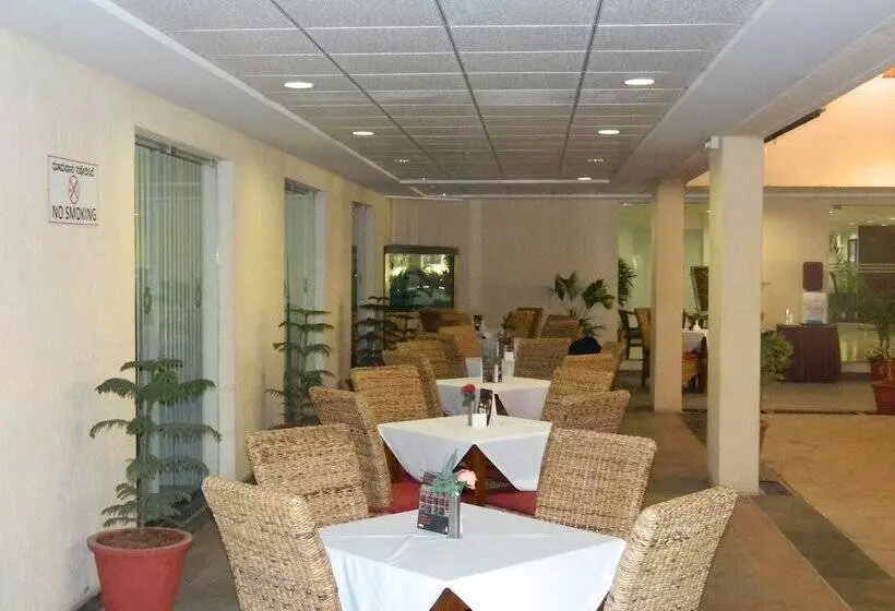 Fotos del hotel Evoma Bangalore:  8