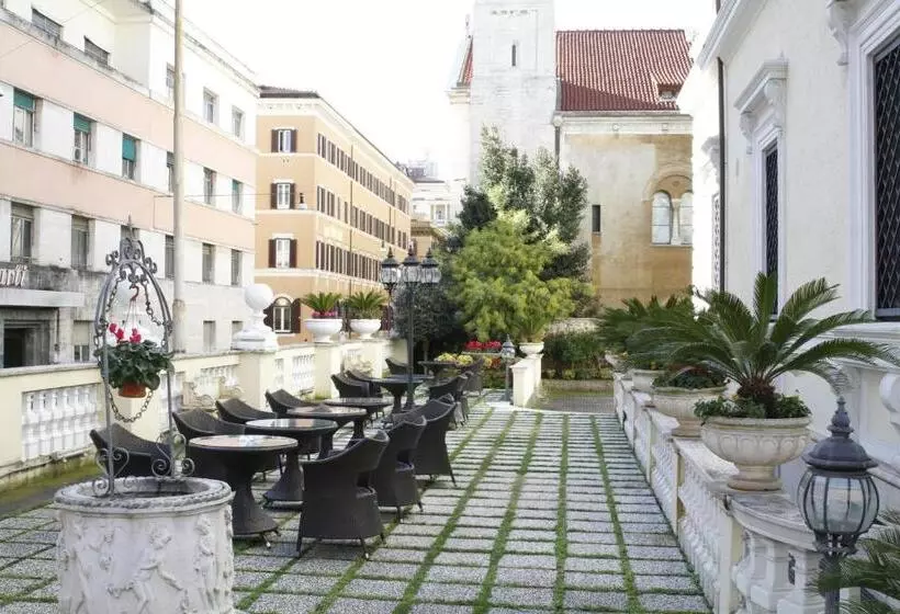 Fotos del hotel Villa Pinciana:  15