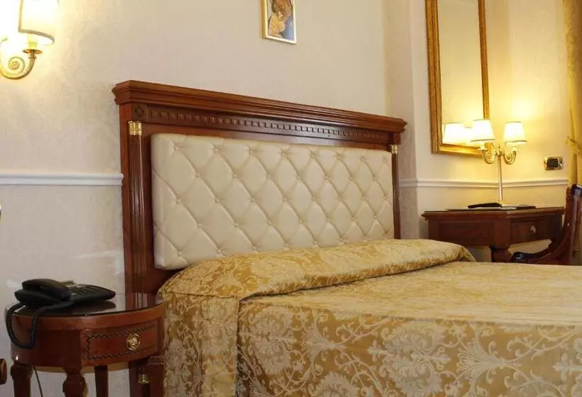 Fotos del hotel Villa Pinciana:  10