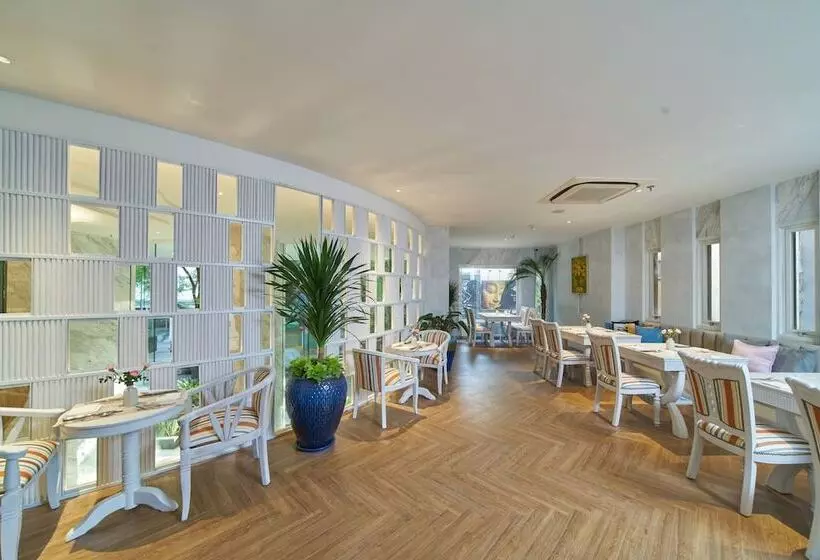 Fotos del hotel May:  19