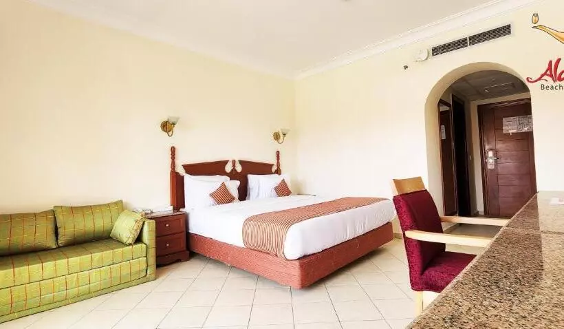 Fotos del hotel Aladdin Beach Resort:  1