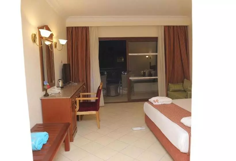 Fotos del hotel Aladdin Beach Resort:  23