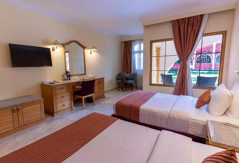 Fotos del hotel Aladdin Beach Resort:  11