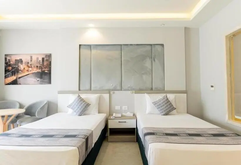 Fotos del hotel Aladdin Beach Resort:  2