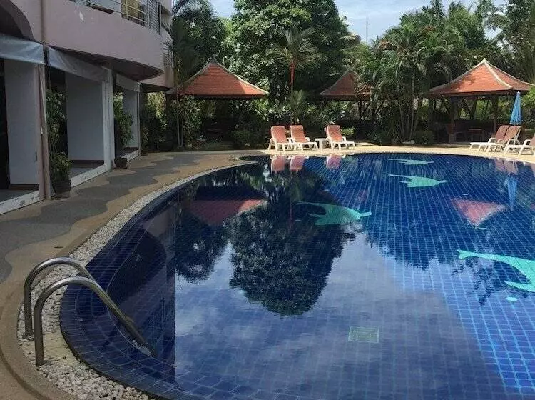 Chaweng Lakeview Condotel