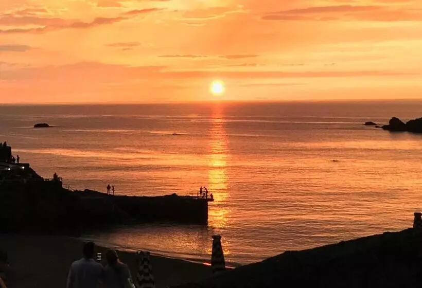 Fotos del hotel Hôtel Georges Vi:  20