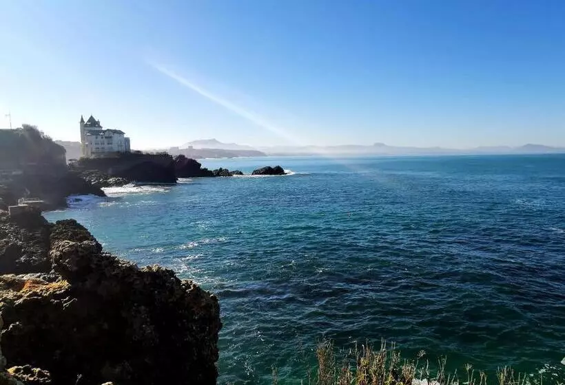 Fotos del hotel Hôtel Georges Vi:  14